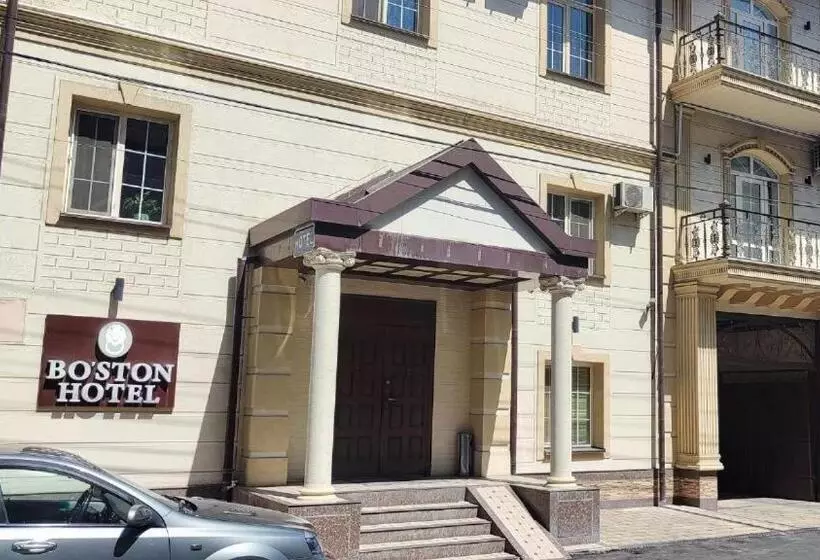Hotel Boston