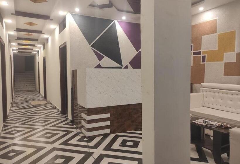 Отель Eagle Top 1