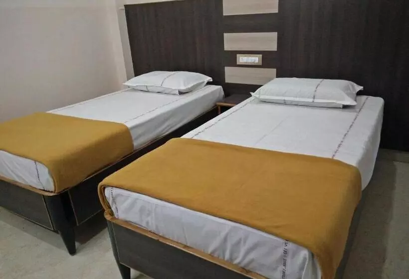 Hotelli Lodge Sri Venkatadri