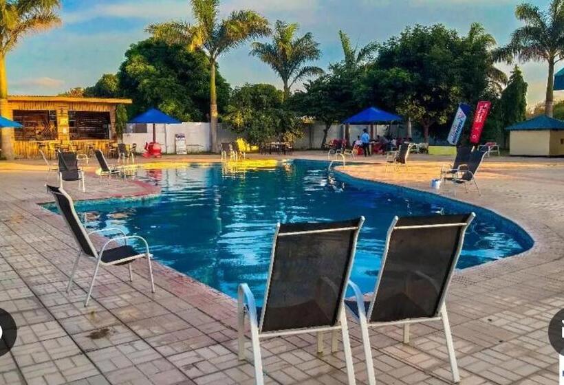 호텔 Markdon Village