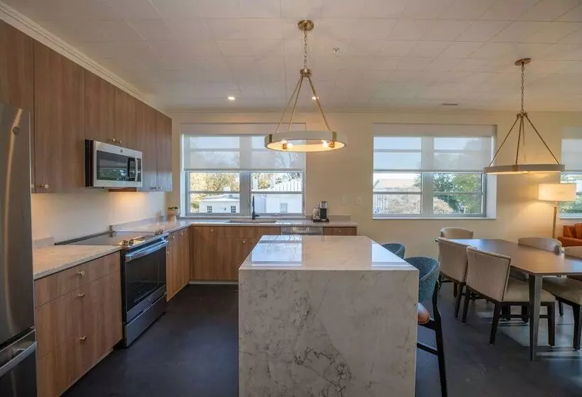 ホテル The Holbrook