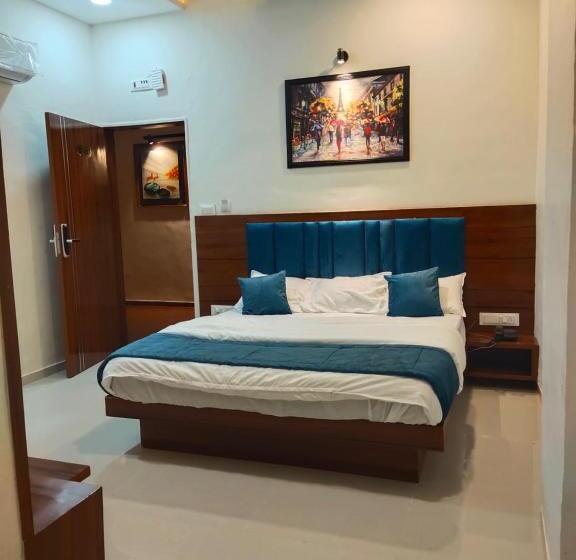 ホテル The Royal In