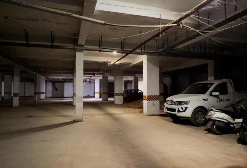 ホテル The Royal In