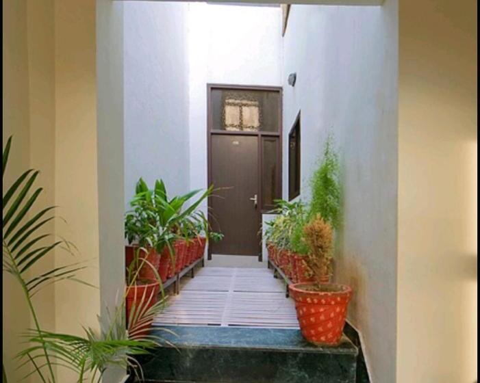 Hotel The Urban Stay