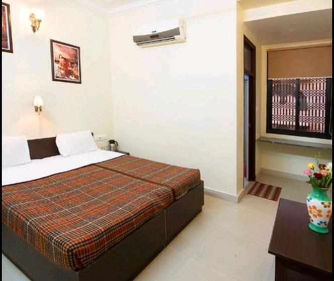 Hotel The Urban Stay