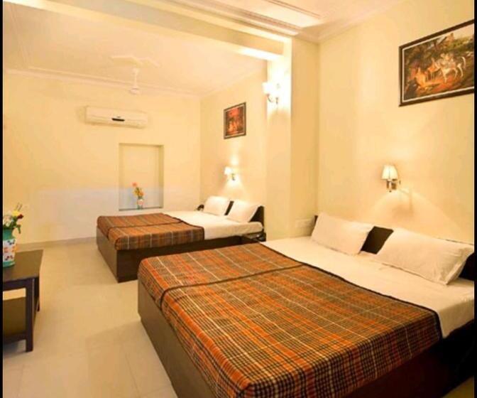 Hotel The Urban Stay