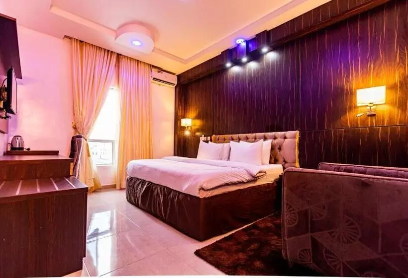 Jj Mas Hotel And Suites