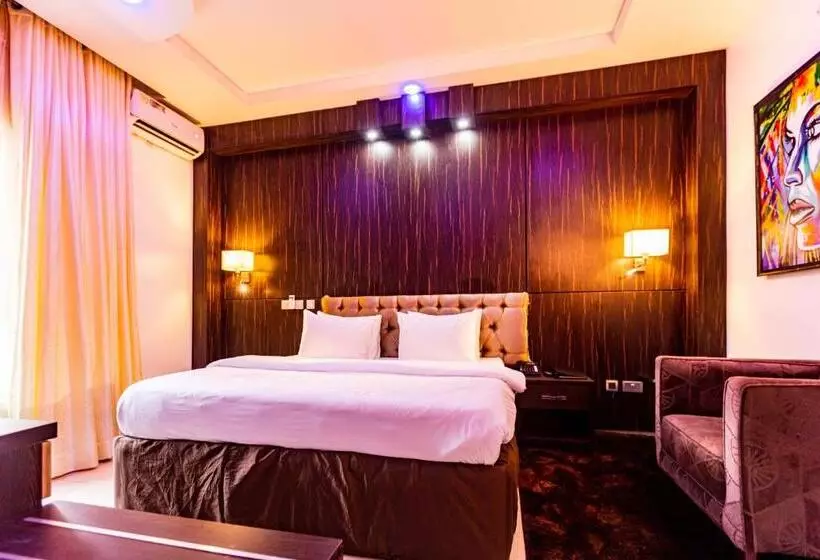 Jj Mas Hotel And Suites
