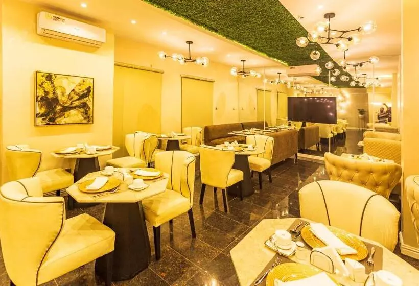 Jj Mas Hotel And Suites