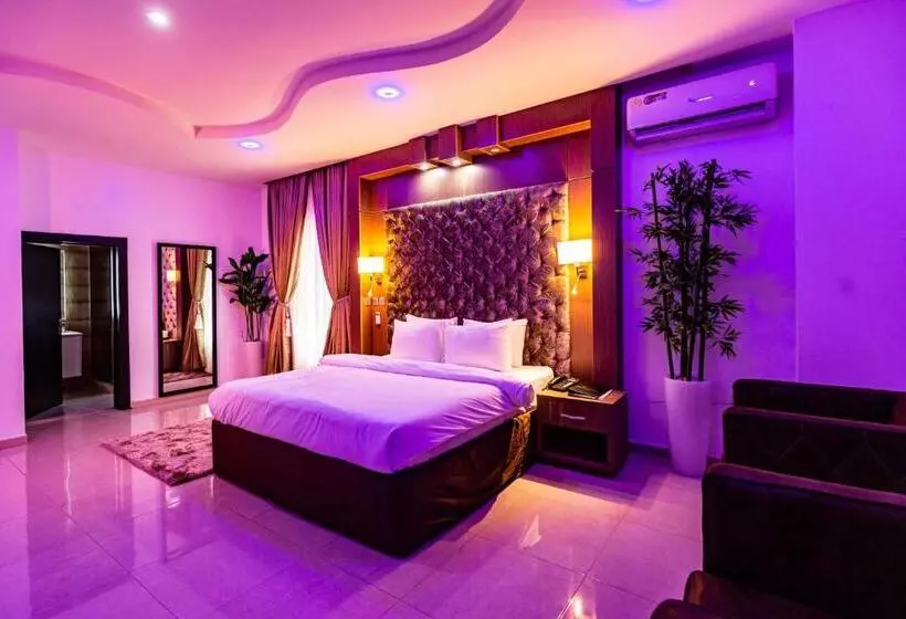 Jj Mas Hotel And Suites