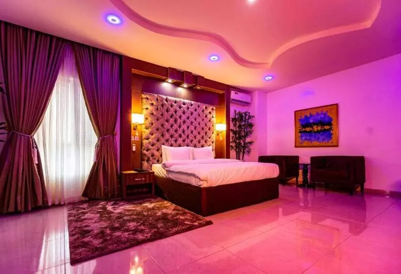 Jj Mas Hotel And Suites