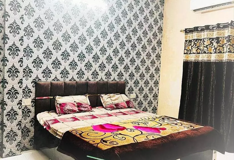 J.s Apartments    Hotel & Homestay    Rooms For Students, Parents, Family & Couples