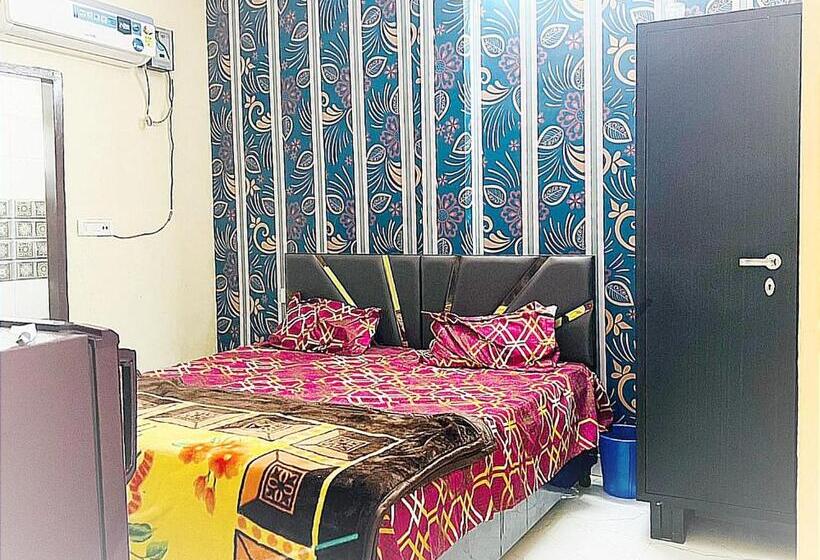 J.s Apartments    Hotel & Homestay    Rooms For Students, Parents, Family & Couples