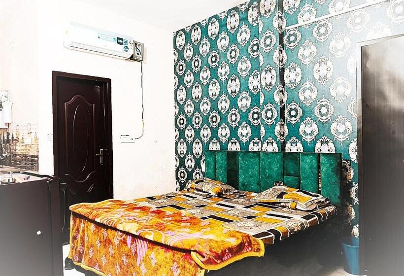 J.s Apartments    Hotel & Homestay    Rooms For Students, Parents, Family & Couples