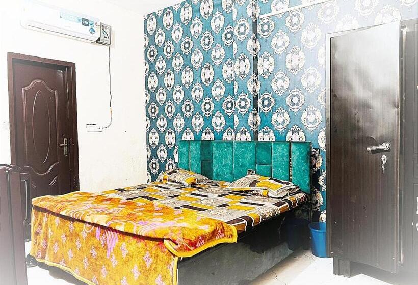 J.s Apartments    Hotel & Homestay    Rooms For Students, Parents, Family & Couples