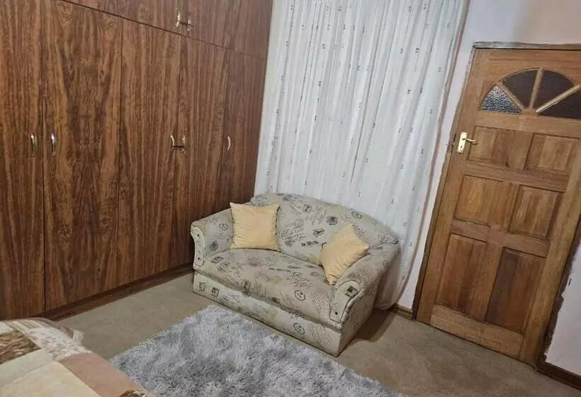 ペンション Badi S B&b Guest House