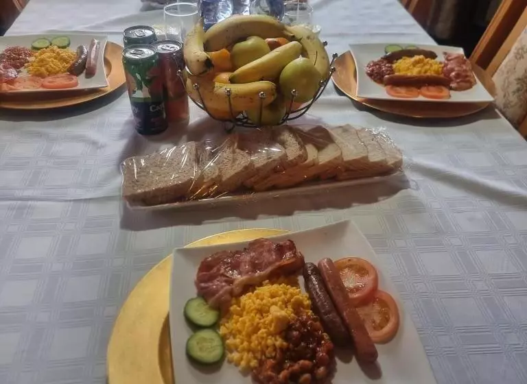 ペンション Badi S B&b Guest House