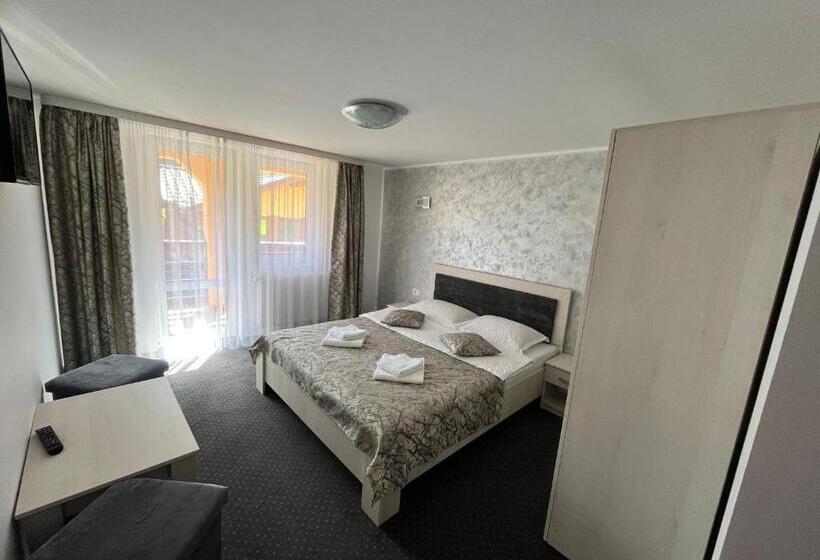 Pensionat Matei Moieciu De Sus