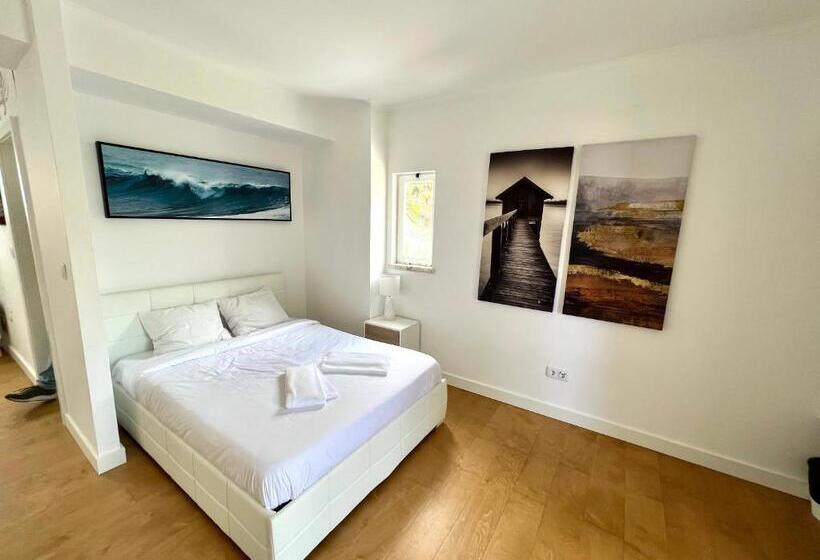 پانسیون Oeiras Beach Suites 6 With Private Bathroom And Terrace
