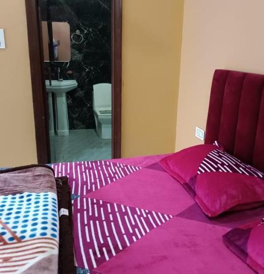 ペンション Panipat Town House Panipath