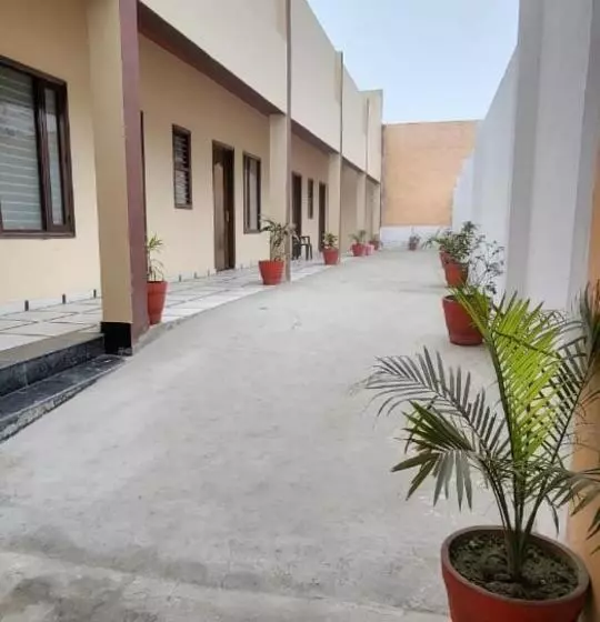 ペンション Panipat Town House Panipath