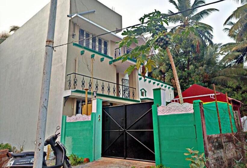 ペンション Red Sand Villa