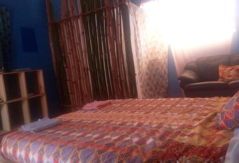 بنسيون Spanish Cottage Home Lodge