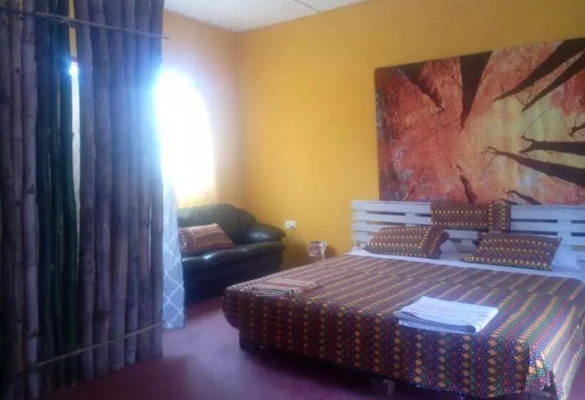 ペンション Spanish Cottage Home Lodge