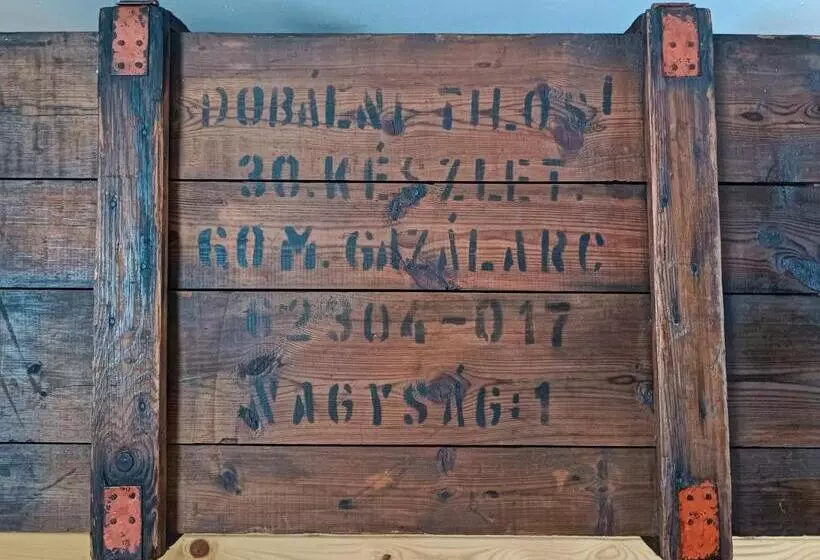 Majatalo Toronyszoba