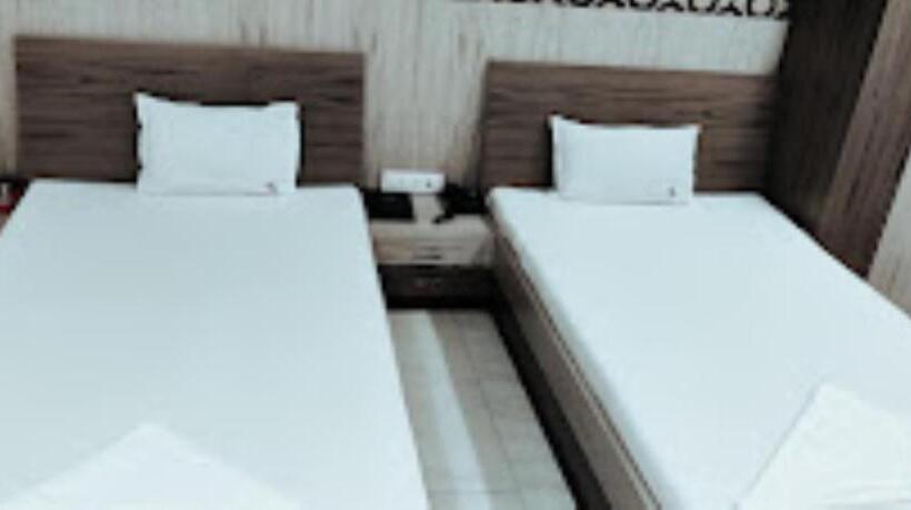 Ram Bhawan Ram Yamuna Prasad Hotel & Resort ,motihari