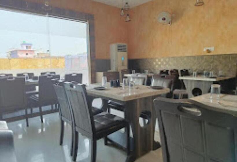 Ram Bhawan Ram Yamuna Prasad Hotel & Resort ,motihari