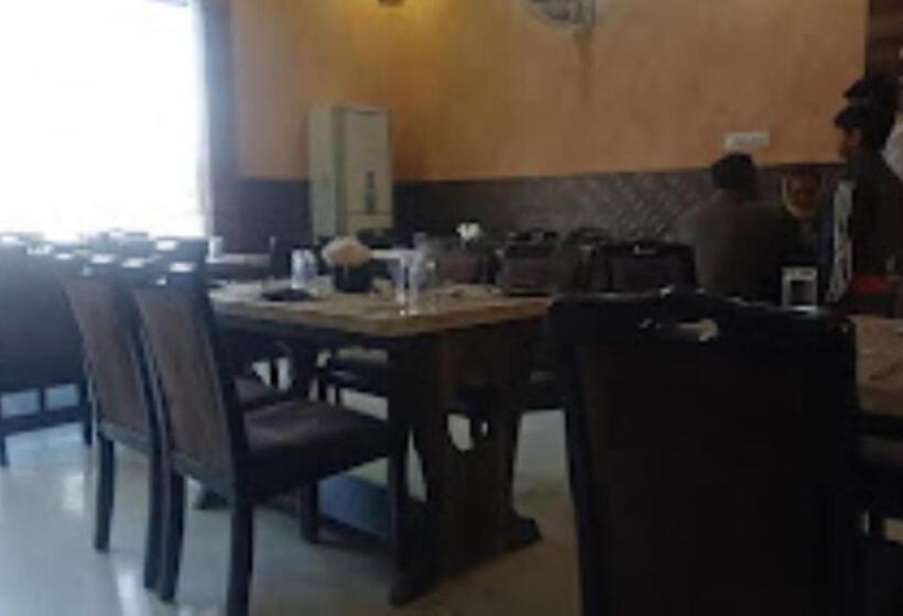 Ram Bhawan Ram Yamuna Prasad Hotel & Resort ,motihari