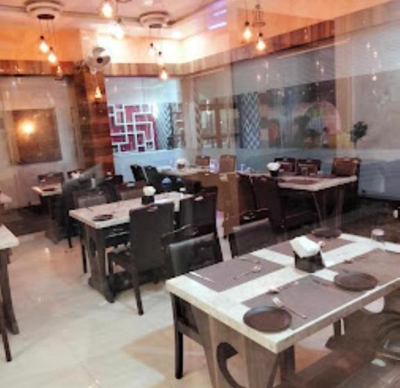 Ram Bhawan Ram Yamuna Prasad Hotel & Resort ,motihari