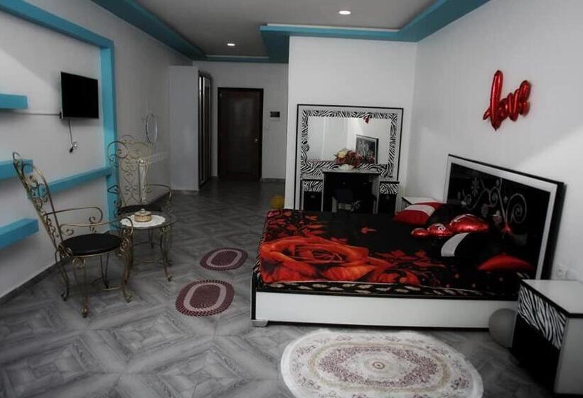 هاستل Motel Greenland