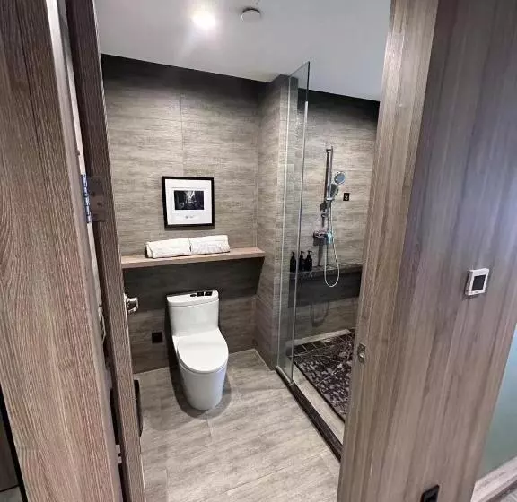 Atour Hotel Ningbo Laowaitan