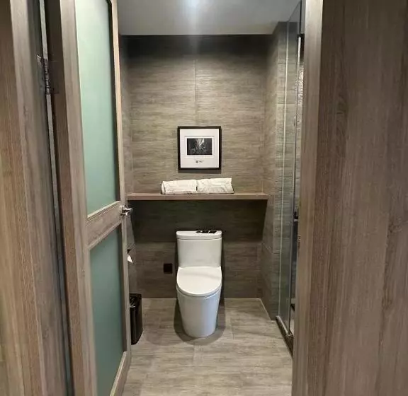 Atour Hotel Ningbo Laowaitan