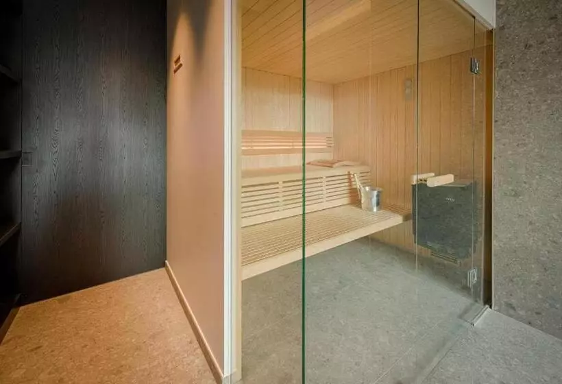 ベッドアンドブレックファースト Agora Tournai Wellness Suites 3 Appartements Touristiques Sur La Grand Place