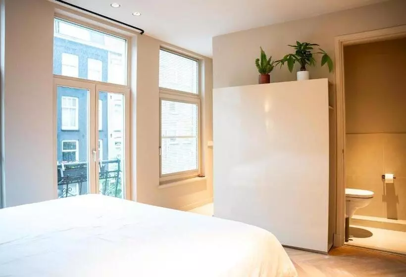 צימר Renovated Parkside Gem   2 Person Studio In The Pijp