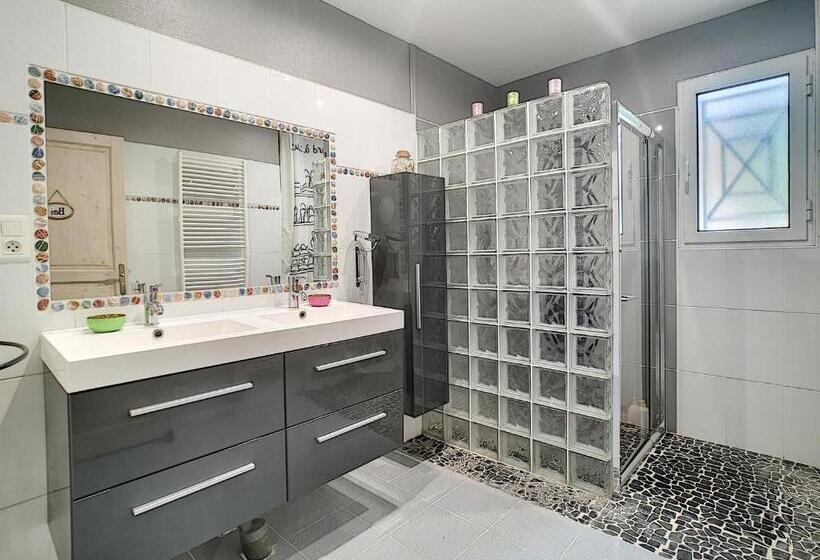 مبيت وإفطار Les Goujatoux Chambre Sarlat