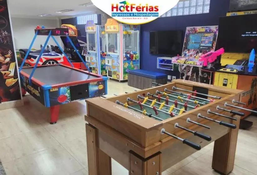 Golden Dolphin Grandhotel Com Roupas De Cama E Banho Piscinas 24h, Próx Ao Water Park, Hotel Pri