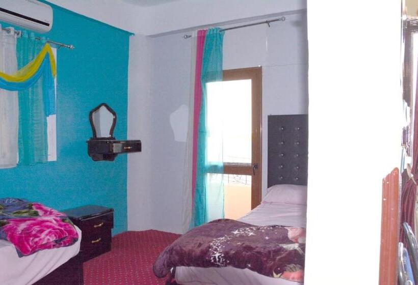 هتل إسنا شارع البحر بجوار البريد