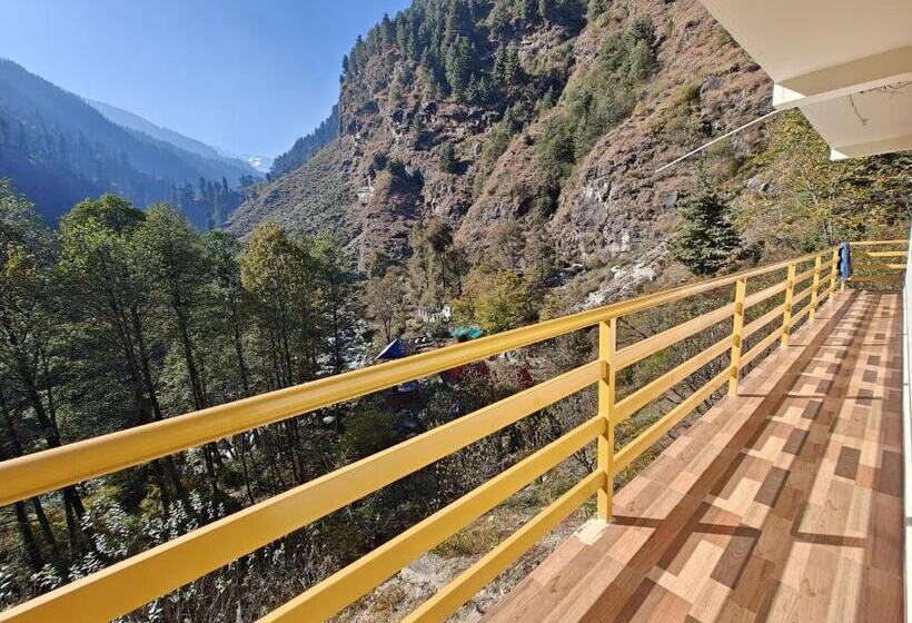 בית מלון כפרי Alooma Cafe And Homestay