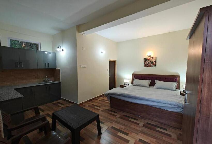 בית מלון כפרי Alooma Cafe And Homestay