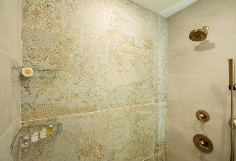 호텔 Casa Del Sogno Upper East Side  Massive 1br W Private Patio