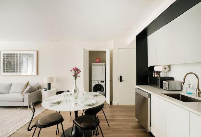 호텔 Casa Del Sogno Upper East Side  Massive 1br W Private Patio