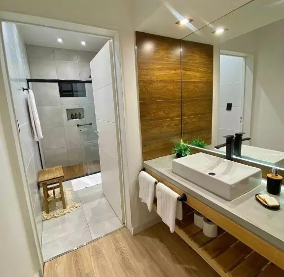 Hotelli Magnolia Suites