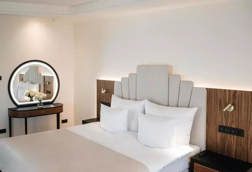 Hotelli Nadiya Palace