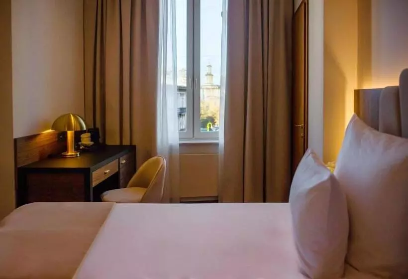 Hotelli Nadiya Palace