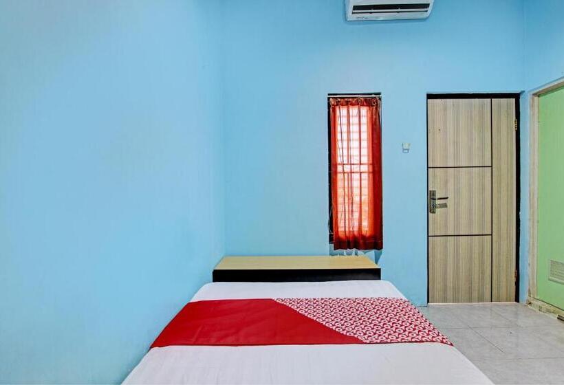 Hotel Oyo 93209 Guest House Cemara 3