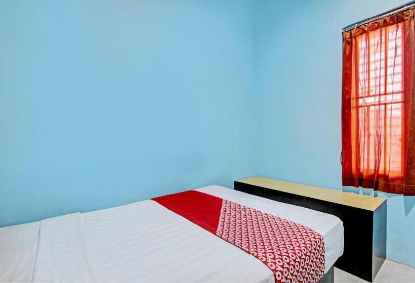 Hotel Oyo 93209 Guest House Cemara 3